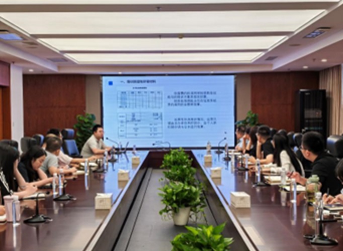 财务宣讲报道配图